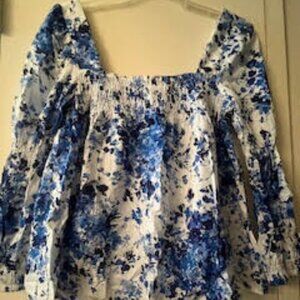 Tuckernuck Bluebell Meadows Tilly Smocked Floral Blouse - NWT Women’s Size L